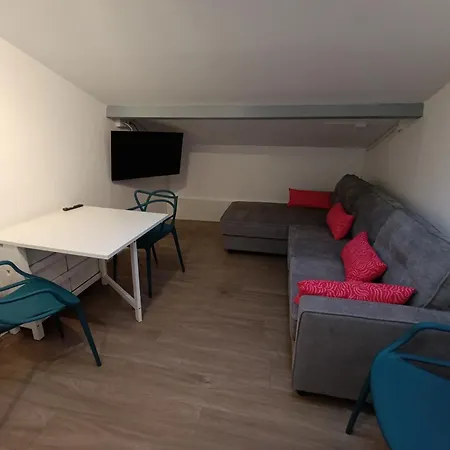 ático Con Encanto Junto A La Plaza Mayor De *