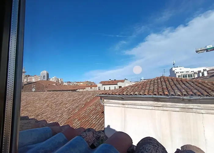 Apartament Atico Con Encanto Junto A La Plaza Mayor De